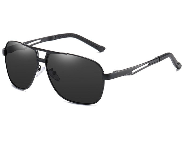 Optimize product title: Retro Polarized Sunglasses for a Classic Look